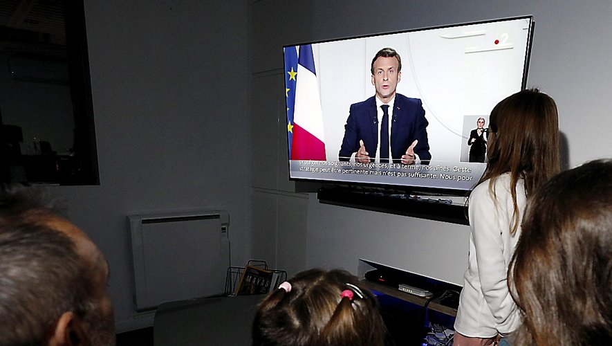 Emmanuel Macron une nouvelle fois face aux Français dans une crise interminable.