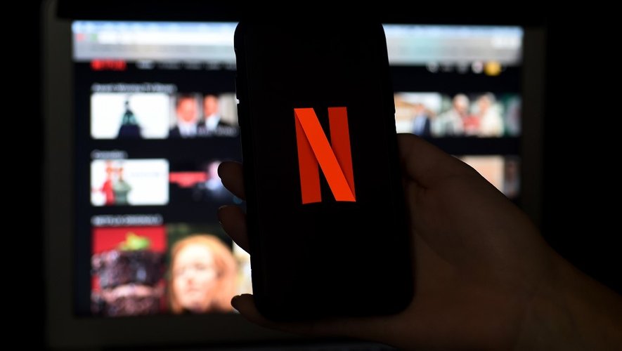 "En France, où la consommation de TV traditionnelle est très populaire, de nombreux spectateurs aiment l'idée de programmation qui évite de devoir choisir ce qu'ils vont regarder", explique Netflix sur un billet de blog.