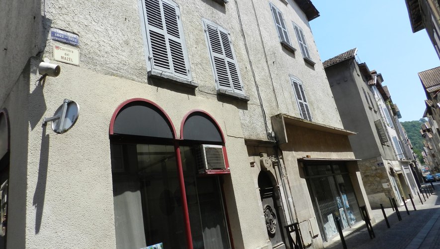 La police municipale s’installera dans ce bâtiment à l’angle des rues Camille-Roques et Bories.