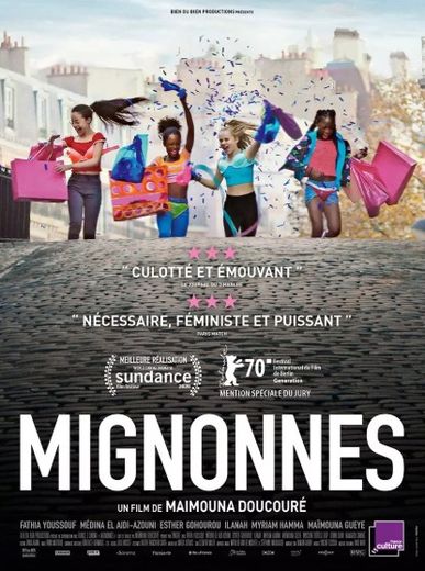 "Mignonnes" raconte l'histoire d'une petite fille de 11 ans tiraillée entre les traditions familiales sénégalaises et la pression des réseaux sociaux