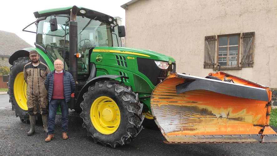 Réception du nouveau tracteur de Prades d’Aubrac