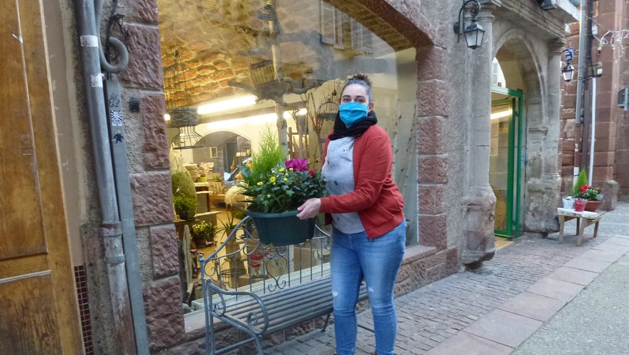 La fleuriste Nancy a retrouvé son magasin.