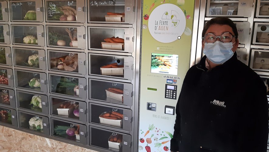 Valérie Lafage, devant la grande nouveauté de la ferme.