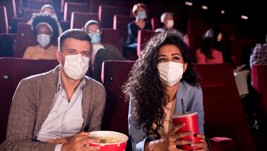 Les salles de cinéma devraient être autorisées à rouvrir mardi 15 décembre, si les conditions sanitaires permettent de lever le confinement.