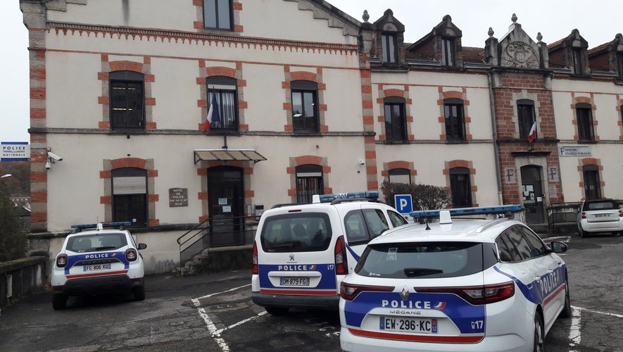 Vendredi 4 décembre, le quadragénaire avait été présenté au parquet de Rodez après avoir été interpellé et placé en garde à vue dans les locaux du  commissariat de Decazeville.