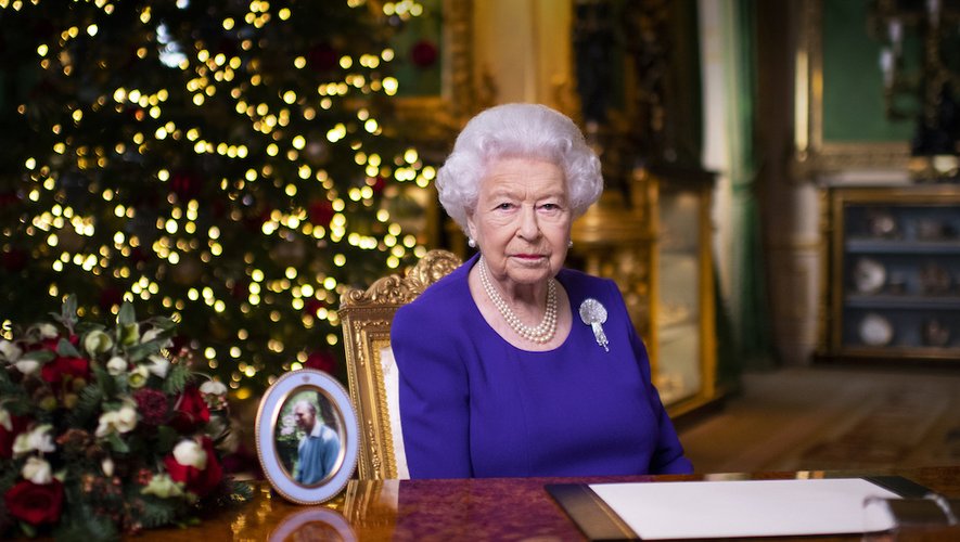 La reine a renoncé à se rendre dans sa résidence de Sandringham, dans le Norfolk (est de l'Angleterre), où elle passe depuis plus de 30 ans Noël avec ses enfants et d'autres membres de la famille royale.