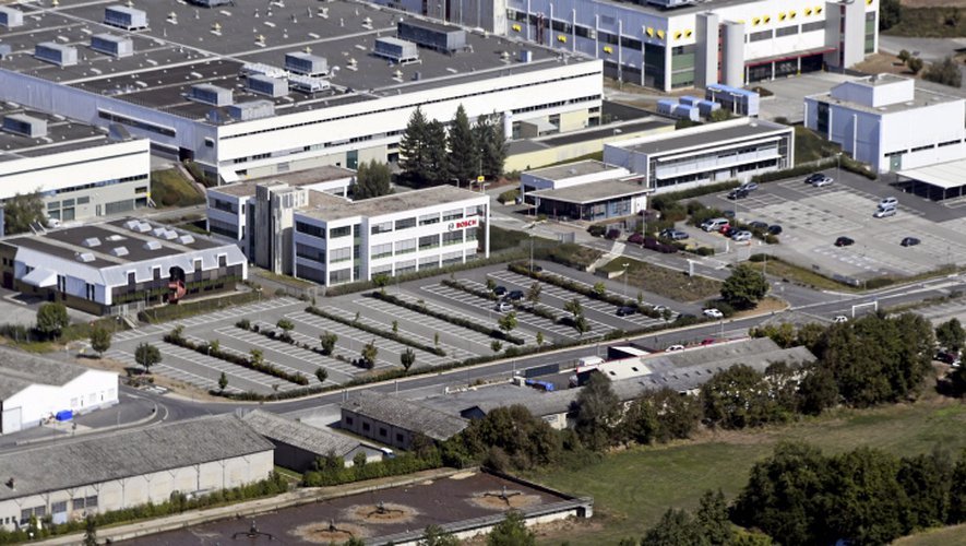L’usine Bosch est passée de 1 450 employés en 1996 à 2 400 en 2002 ; elle en compte aujourd’hui 1 350.