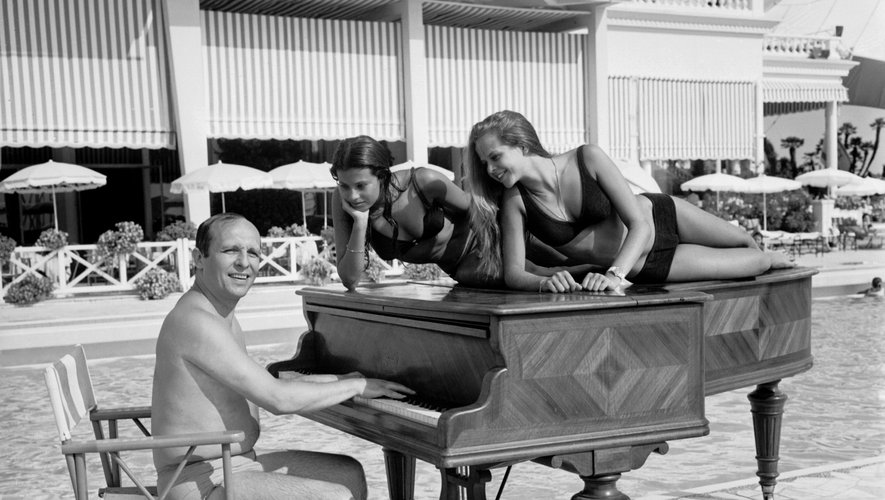 Claude Bolling, le 6 août 1969 au bord de la piscine de l'hôtel Palm Beach de Cannes.