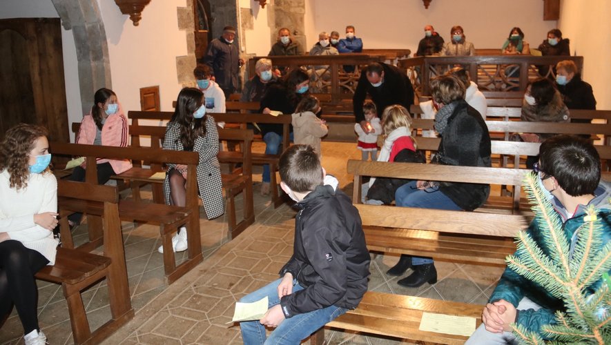 À l’issue de la messe, les enfants ont écouté les calendes.