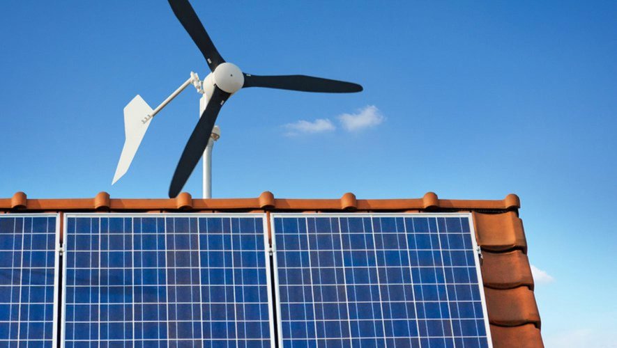 L’éolien et le solaire permettent de sortir progressivement de l’économie "carbonée". /