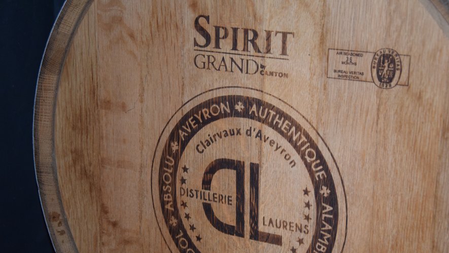 Une jarre rappelle la longue histoire du vin en margedu whisky.