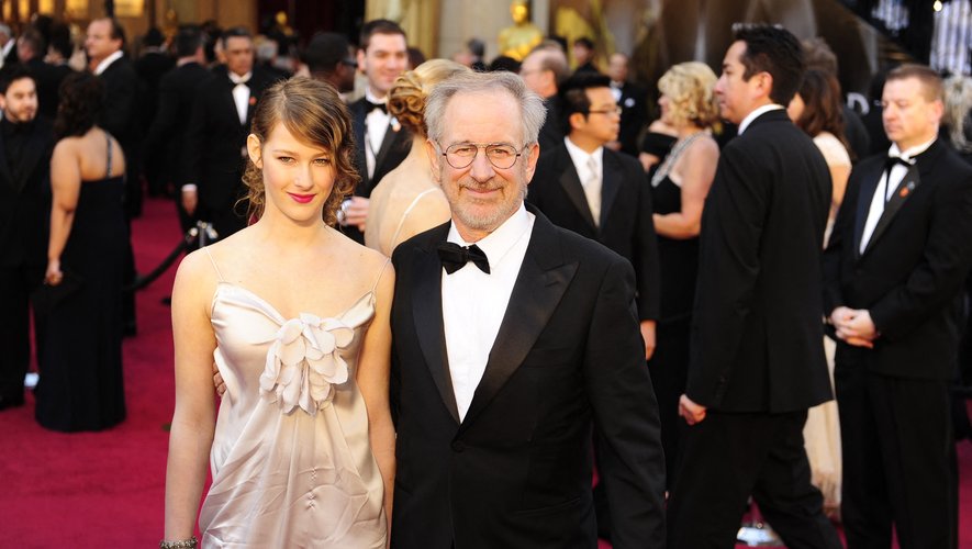 Sasha Spielberg, la fille du célèbre réalisateur sort son premier album solo.