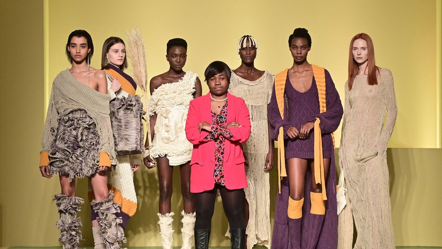 Claudia Gisèle Ntsama, 29 ans, originaire du Cameroun, est l'une des cinq stylistes d'origine africaine mis à l'honneur