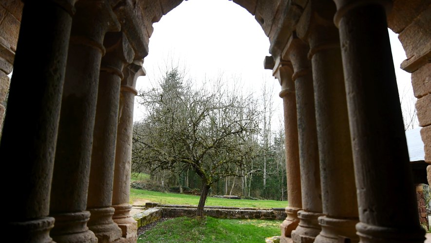 Le prieuré du Sauvage,  un ermitage dans la forêt