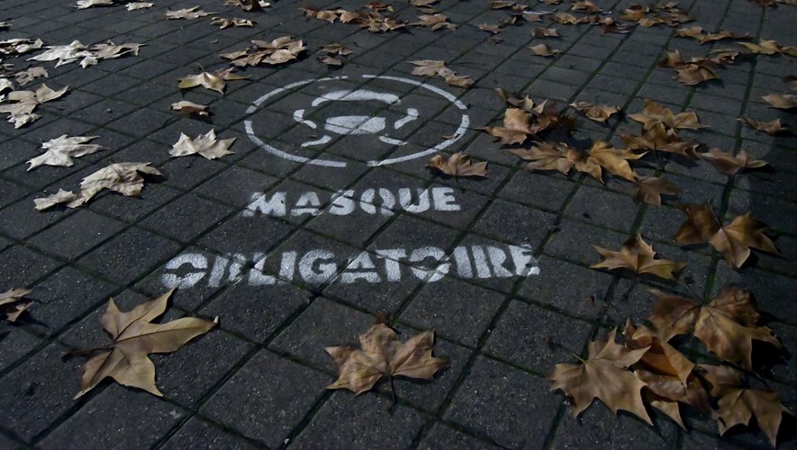 Le masque demeure obligatoire dans tout l'espace public, partout en Aveyron. De nouvelles dispositions sont désormais attendues demain mercredi. 