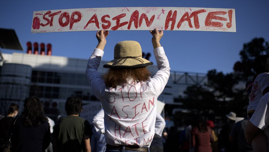 Une manifestation "Stop Asian Hate" s'est également déroulée à Discovery Green à Houston, Texas, le 20 mars dernier.
