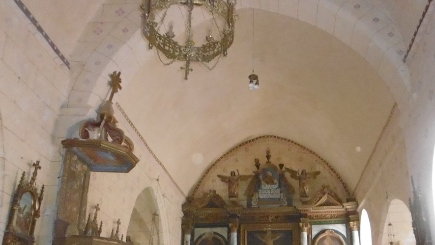 Le retable de l’église d’Ayrinhac  date du XVIIIe siècle.