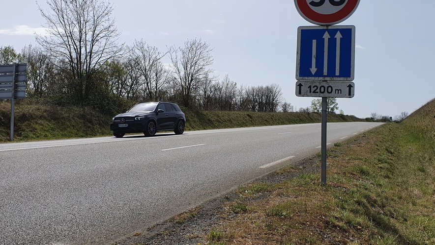 Quelques tronçons à deux voies étaient encore limités à 90 km/h sur la D926 vers Montauban.