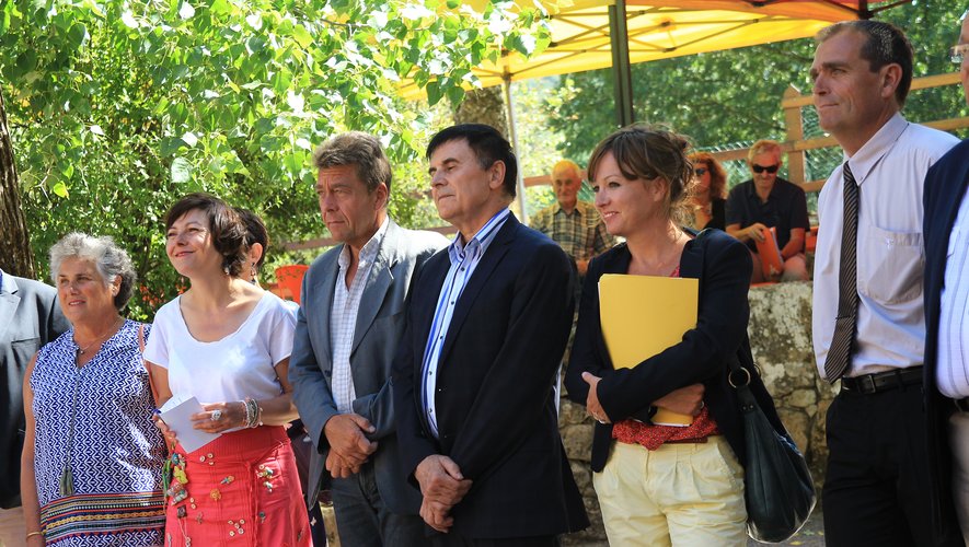 Stéphane Bérard et Emmanuelle Gazel (à droite) repartent avec Carole Delga.