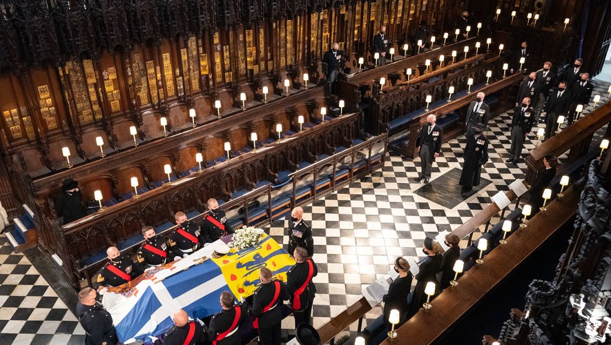 Les obsèques du prince Philip, époux de la reine Elizabeth II, samedi au château de Windsor, ont été regardées par plus de 13 millions de téléspectateurs au Royaume-Uni.