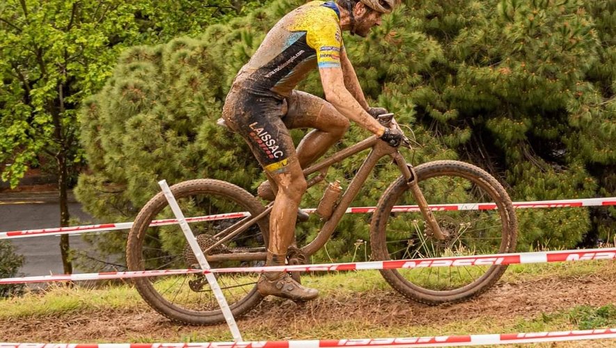 Nicolas Ichard du vélo club laissagais s'est imposé sur un circuit plutôt boueux, en Espagne.