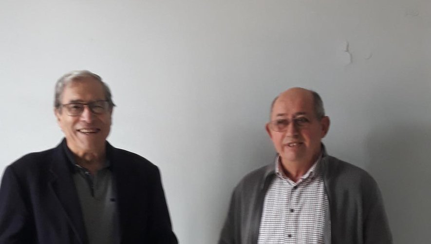 César Alvarez, à gauche, a passé le relais à Jacques Gaubert pour la présidence du CIAS.