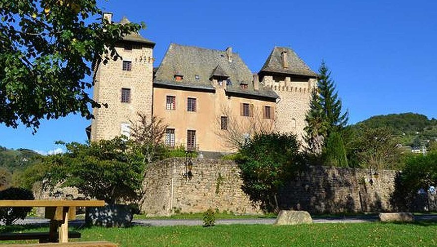 Le château, patrimoine d’Entraygues, sera-t-il vendu ?