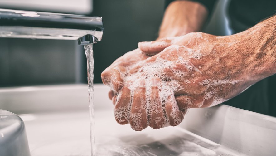 Covid-19 : pourquoi continuer à se laver les mains ?