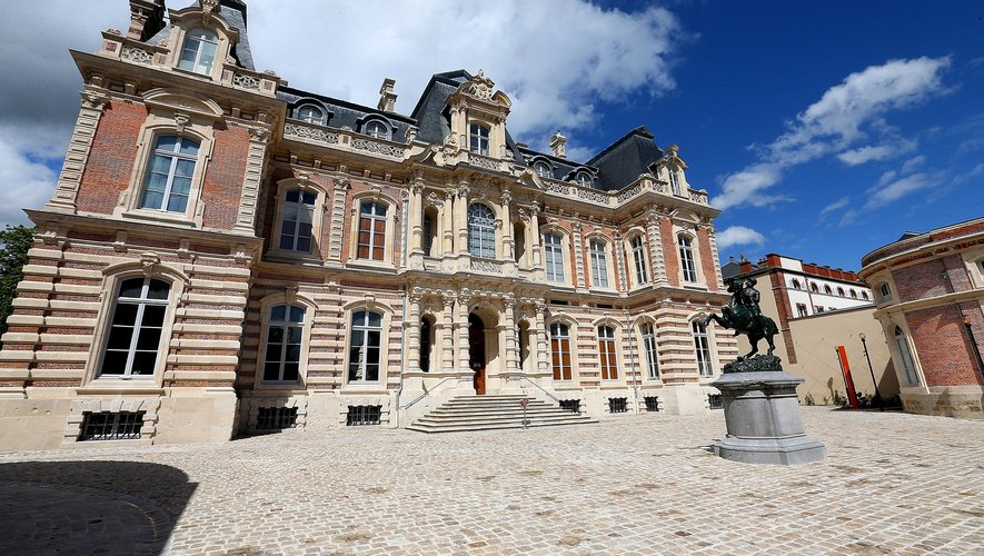 Après vingt-trois ans de fermeture, deux ans d'une rénovation XXL et trois inaugurations reportées pour cause de Covid-19, le musée du champagne d'Épernay (Marne) a rouvert ses portes.