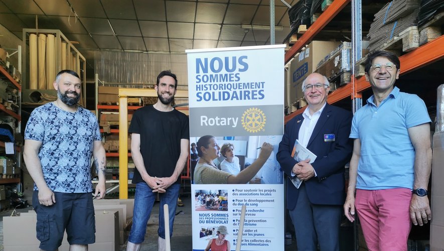 André Alanore, gouverneur du Rotary, s’est montré passionné  par les réalisations de l’entreprise Moyrasétienne.