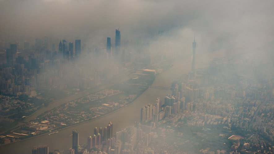 La pollution des villes (ici Guangzhou, en Chine) est un fléau mondial.