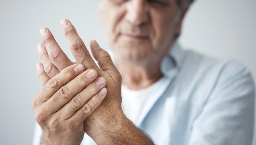 Un médicament contre l'arthrite, le tofacitinib, a démontré des effets positifs pour soigner des patients hospitalisés en raison du Covid.