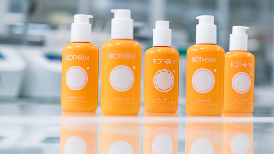 Biotherm pourrait être la première marque de L'Oréal à lancer un produit niché dans un flacon cosmétique en plastique entièrement recyclé grâce à la technologie enzymatique de Carbios.