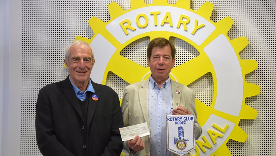 Le Rotary Club a fait un don de 5 000 euros à la Ligue contre le cancer.