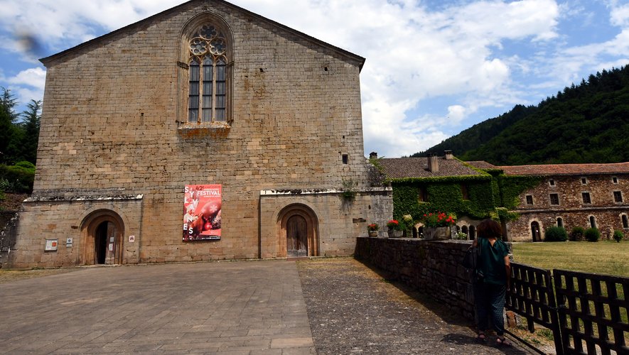 L’abbaye cistercienne de Sylvanès est devenue un lieu incontournable où la musique résonne depuis 1978, date de la première édition du festival.