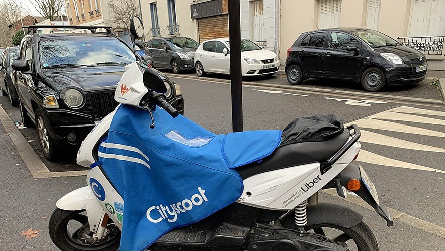 Les scooters de Cityscoot ne seront bientôt plus les seuls dans les rues de Paris. 