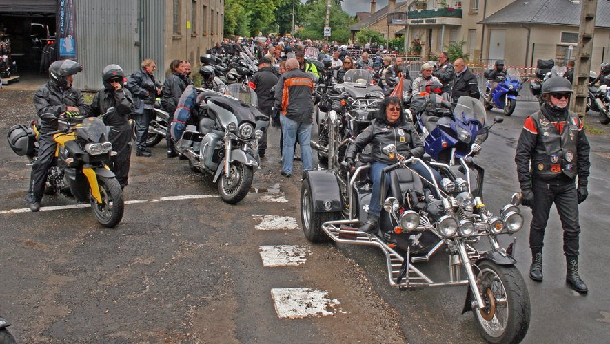 600 motos prêtes au départ.