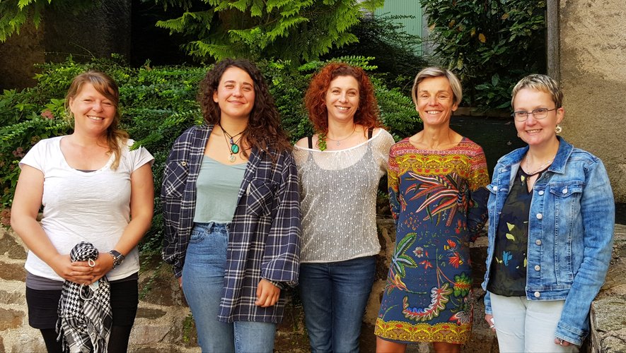 L’équipe de l’office de tourisme Aveyron Ségala : Stéphanie, Célia, Julie, Corinne (directrice) et Lætitia.