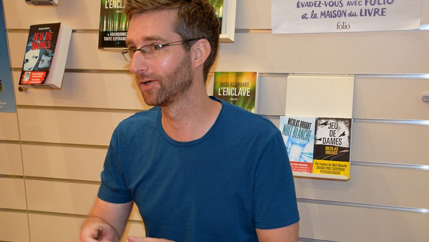 L’écrivain a rencontré ses lecteurs à la Maison du livre, pour son dernier thriller.