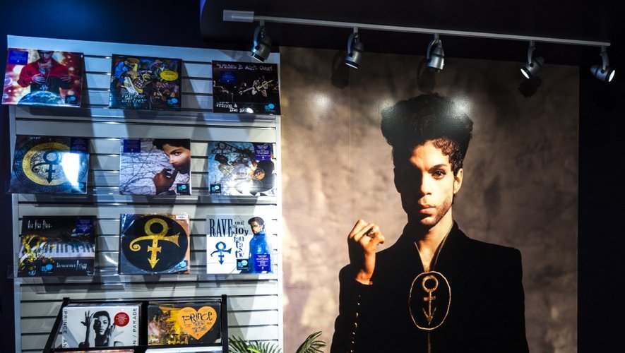 Les héritiers de Prince s'apprêtent à sortir un album posthume du chanteur et musicien phare de la fin du 20e siècle, le premier opus inédit depuis sa mort, qui s'avère prophétique sur les tensions des États-Unis aujourd'hui.