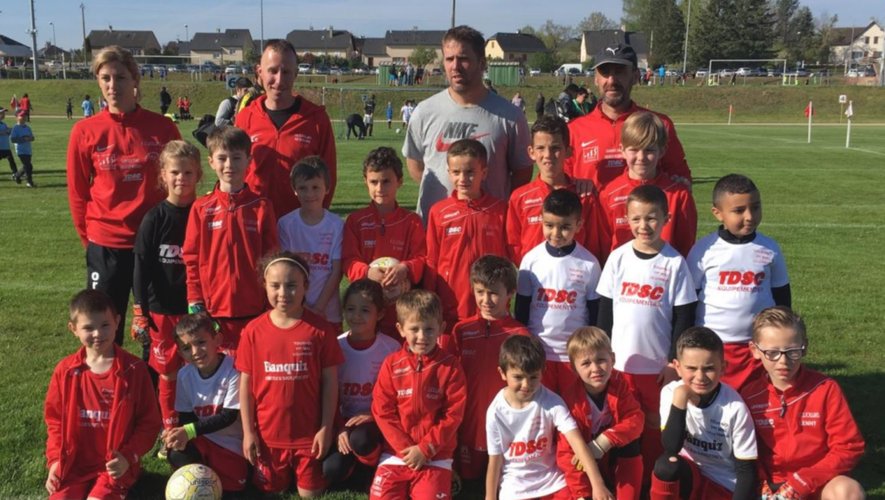 Les jeunes footballeurs de Lioujas et de  Sébazac défendront désormais l’honneur d’un même maillot.