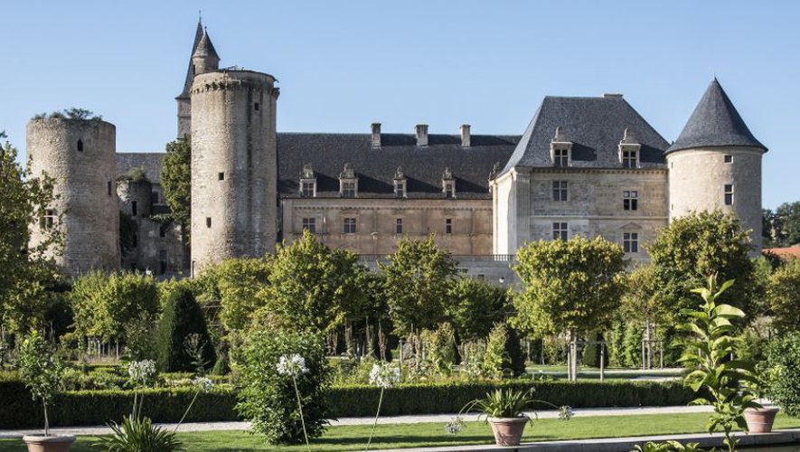Les jardins du château de Bournazel sont à visiter. 