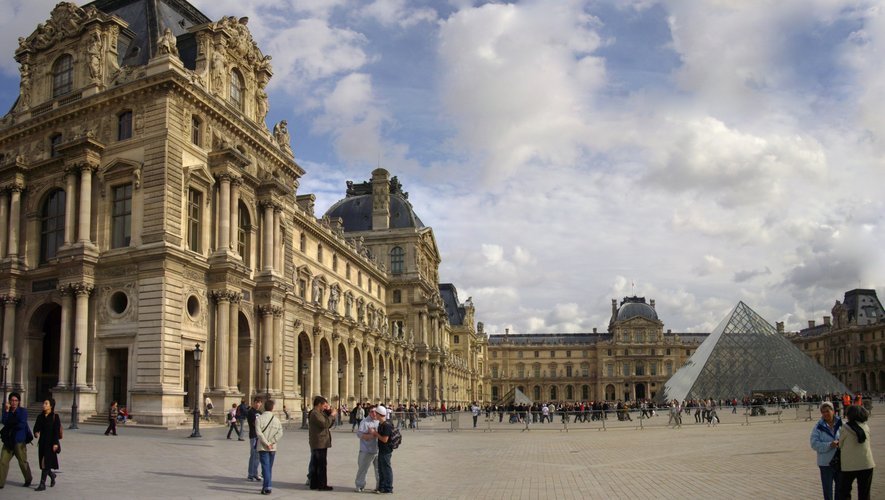 Le musée du Louvre.