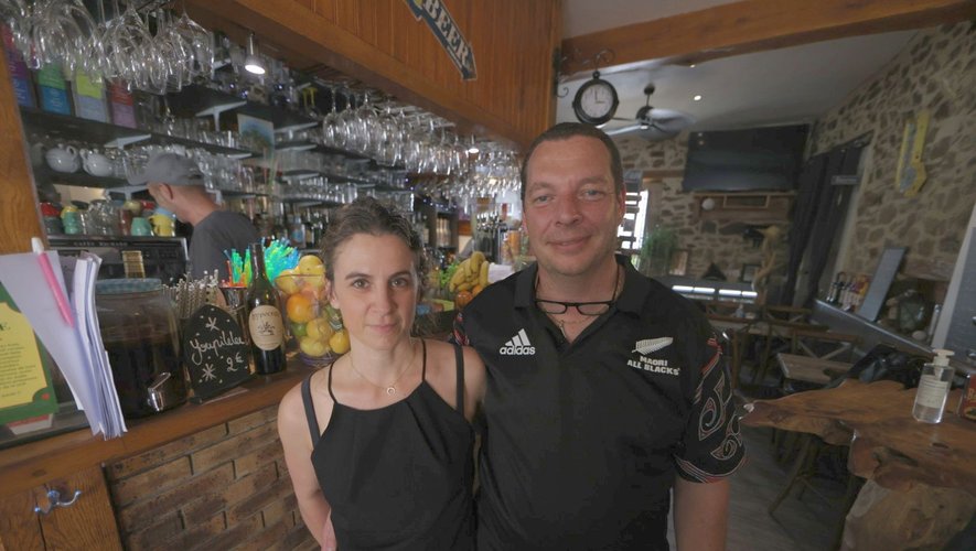 Aude et Stéphane Lavernhe sont les gérants du bar de la Plage depuis six ans.