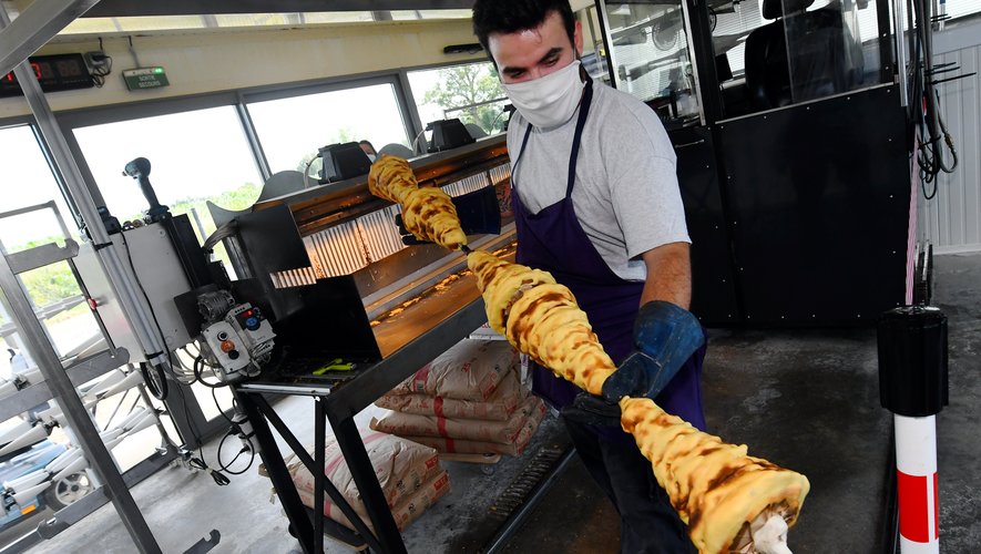 Gateau A La Broche Un Pic De Saveur Atteint En Aveyron Centrepresseaveyron Fr Gateau A La Broche Un Pic De Saveur Atteint En Aveyron Centrepresseaveyron Fr