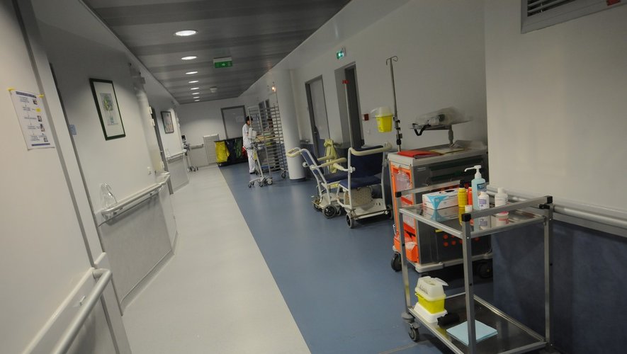 La tension sur les hôpitaux reste modérée et stable, selon covidtracker.fr
