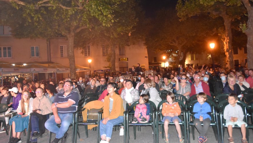 Le public conquis au concert de Nayah