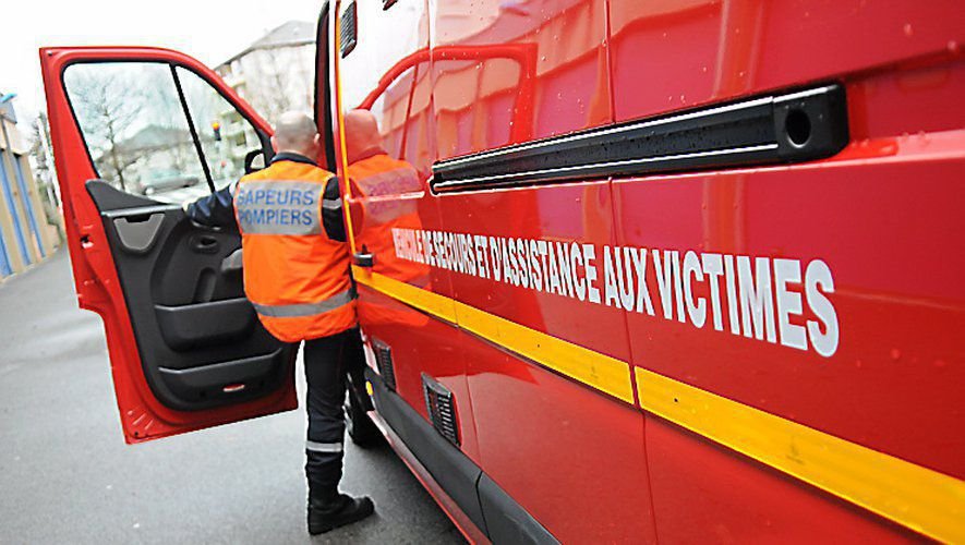 De nombreux sapeurs-pompiers de l'Aveyron sont intervenus sur les lieux de l'accident.