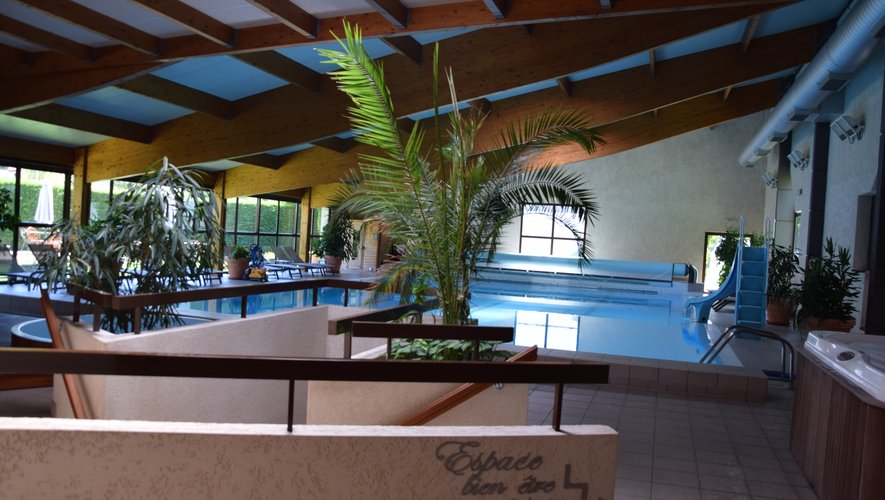 Outre l’hôtellerie-restauration, l’établissement propose une piscine chauffée couverte de 170 m2.