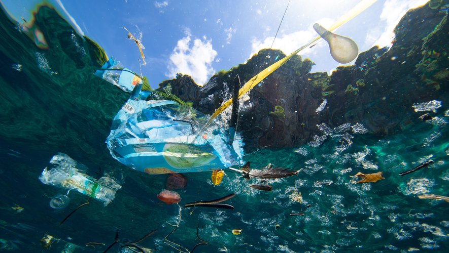 "Les flux de plastique dans l'océan devraient tripler d'ici à 2040 - mais une action immédiate pourrait endiguer la marée de plus de 80%", rappellent les auteurs du rapport.